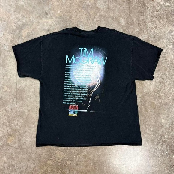 Tim McGraw 2013 "Two Lanes Of Freedom" Tour Tee Size XXL - Picture 2 of 3